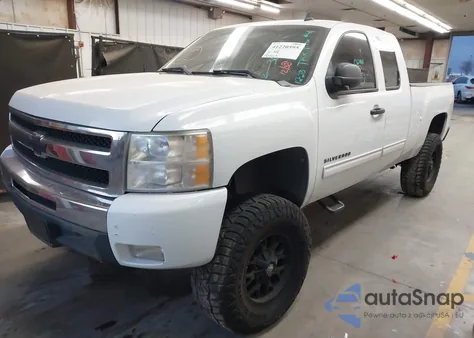 2011 Chevrolet Silverado 1500 Lt z USA, uszkodzony, nr VIN 1GCRCSE06BZ368894